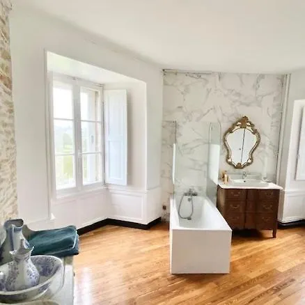 Chateau De La Pervenchere Marin *